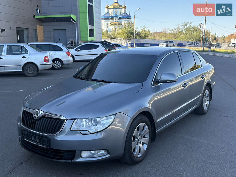 Лифтбек Skoda Superb 2008 в 
