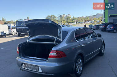 Лифтбек Skoda Superb 2008 в 