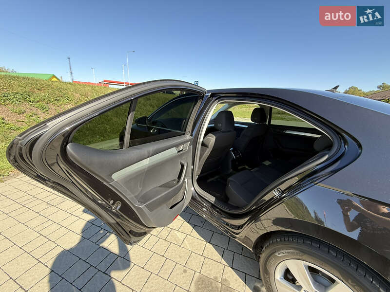 Лифтбек Skoda Superb 2019 в Стрые
