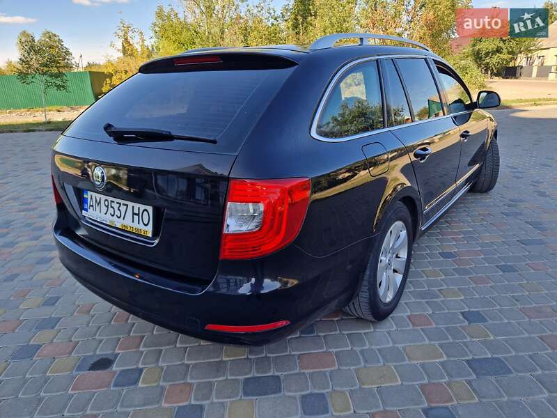 Универсал Skoda Superb 2013 в Житомире
