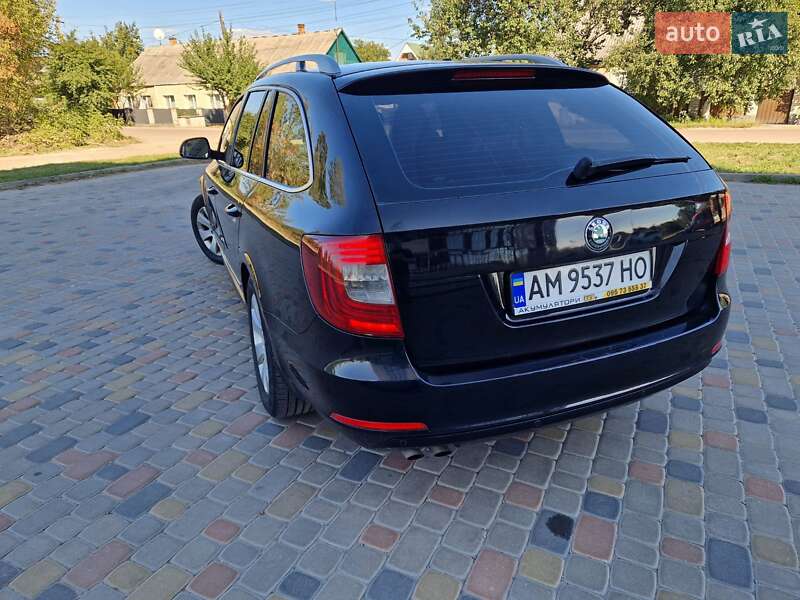 Универсал Skoda Superb 2013 в Житомире