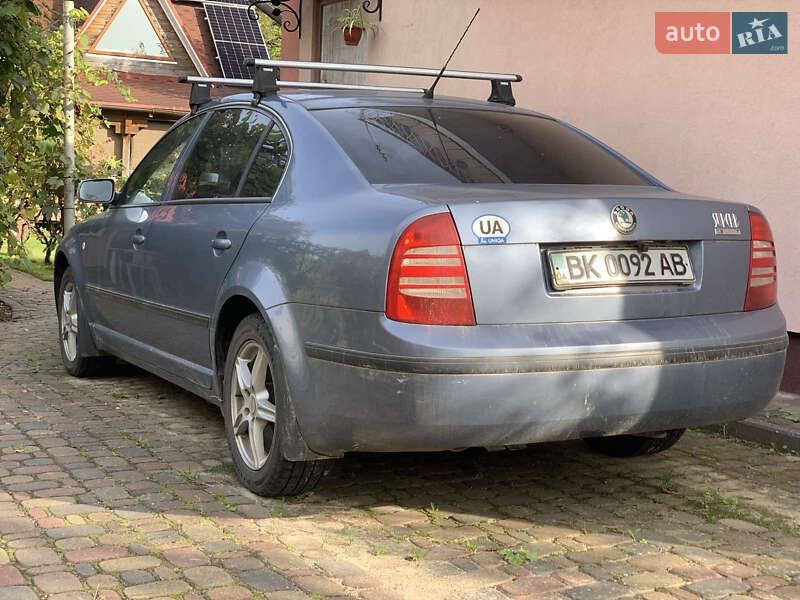 Лифтбек Skoda Superb 2005 в Ровно фото 3 Лифтбек Skoda Superb 2005 в Ровно