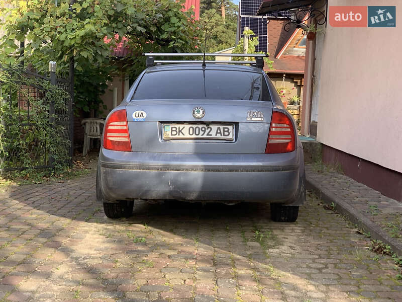 Лифтбек Skoda Superb 2005 в Ровно фото 4 Лифтбек Skoda Superb 2005 в Ровно