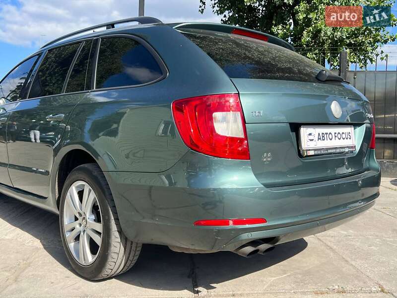 Универсал Skoda Superb 2011 в Киеве