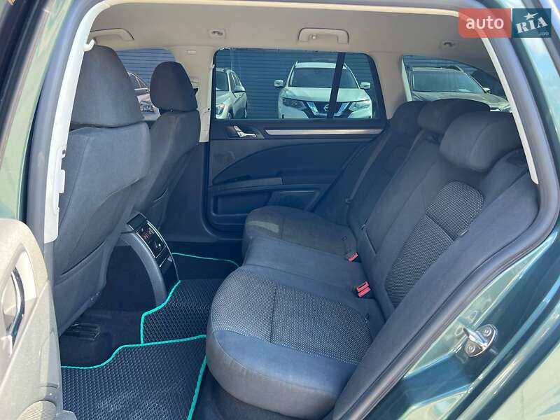 Универсал Skoda Superb 2011 в Киеве
