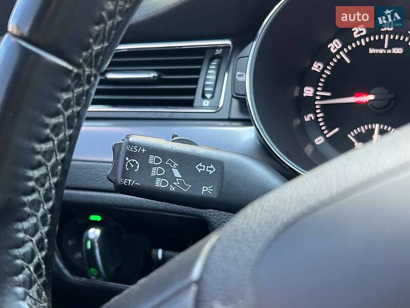 Универсал Skoda Superb 2011 в Киеве