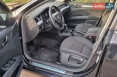 Лифтбек Skoda Superb 2014 в 