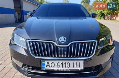 Лифтбек Skoda Superb 2017 в 