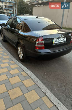 Лифтбек Skoda Superb 2007 в 