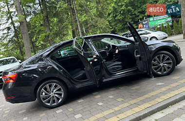 Лифтбек Skoda Superb 2021 в 