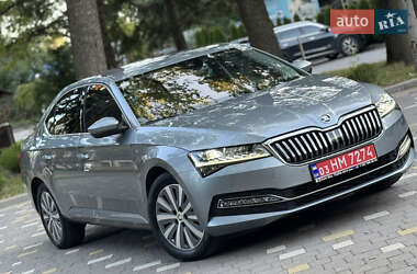 Лифтбек Skoda Superb 2021 в 