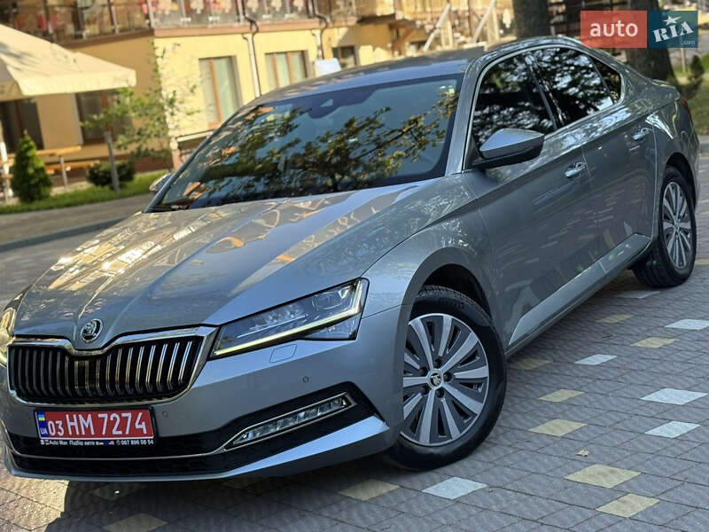 Лифтбек Skoda Superb 2021 в Трускавце