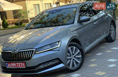 Лифтбек Skoda Superb 2021 в 
