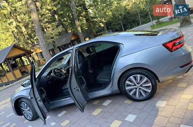 Лифтбек Skoda Superb 2021 в 