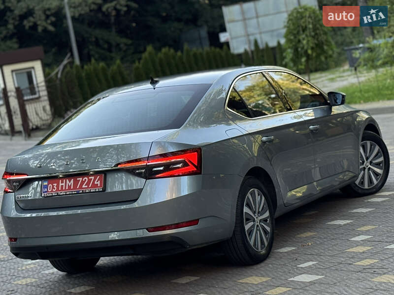 Лифтбек Skoda Superb 2021 в Трускавце