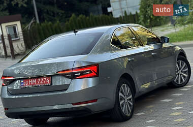 Лифтбек Skoda Superb 2021 в 