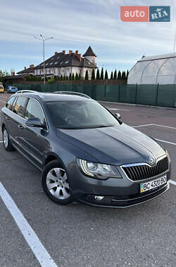 Универсал Skoda Superb 2015 в 
