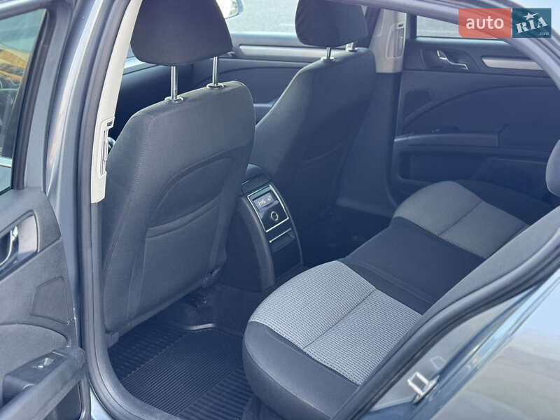 Лифтбек Skoda Superb 2008 в Виннице