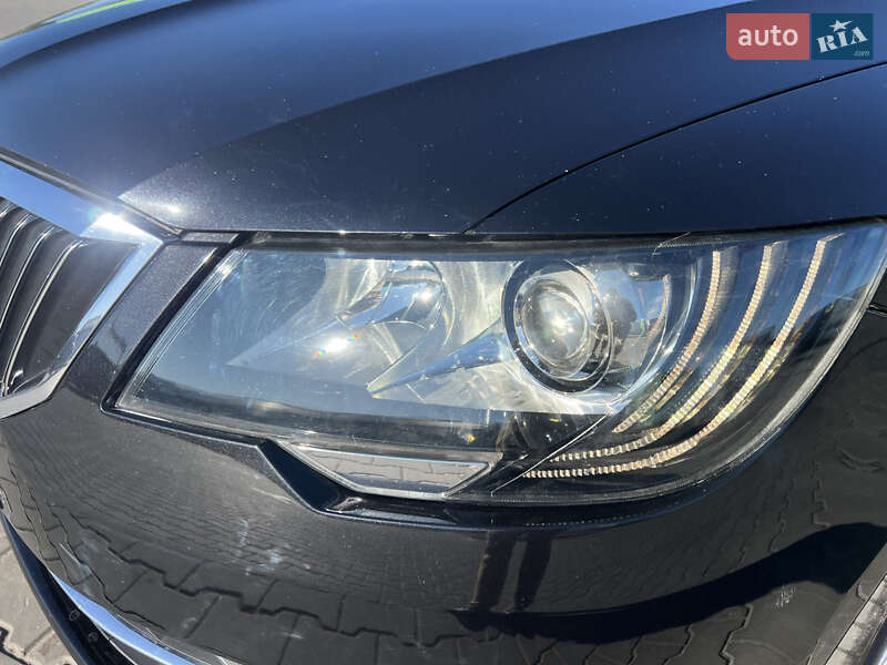 Универсал Skoda Superb 2014 в Луцке