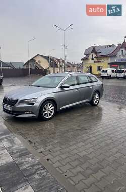 Универсал Skoda Superb 2016 в Мукачево