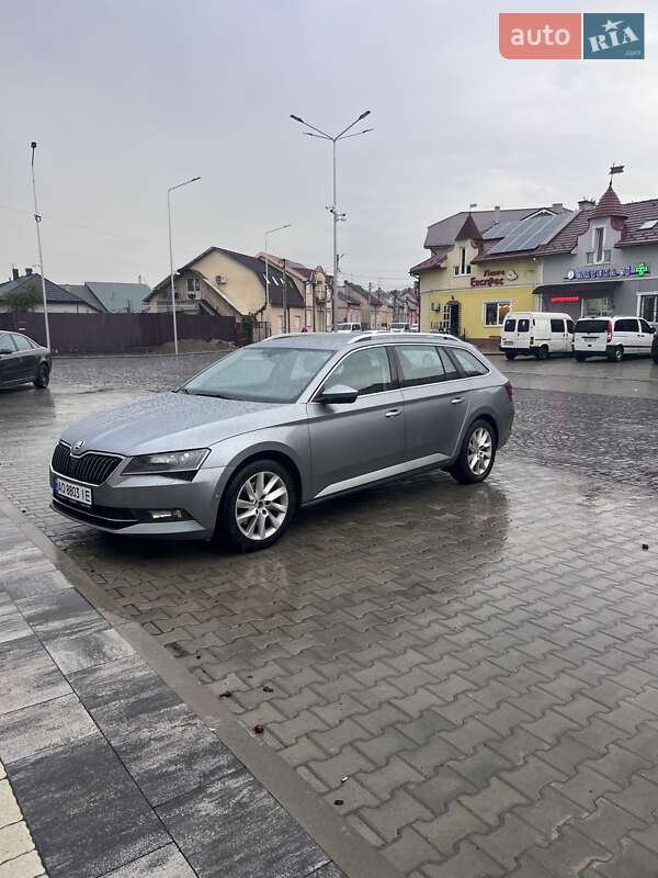 Skoda Superb 2016