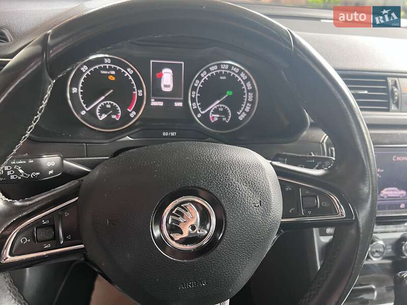 Універсал Skoda Superb 2016 в Мукачевому