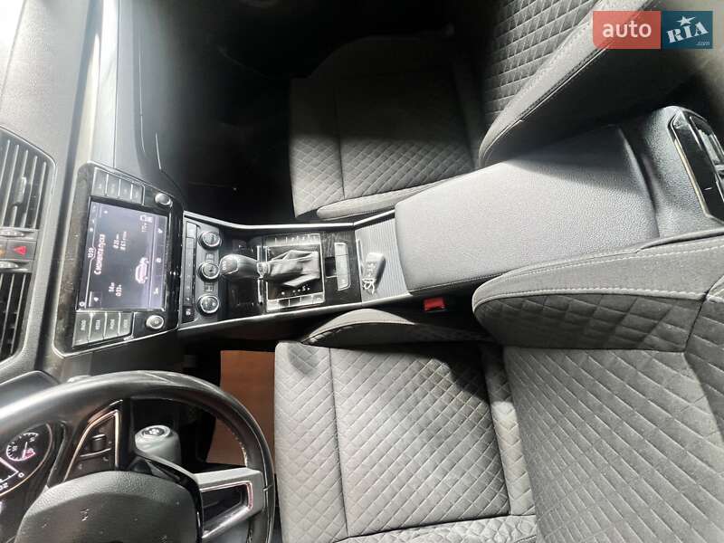 Універсал Skoda Superb 2016 в Мукачевому