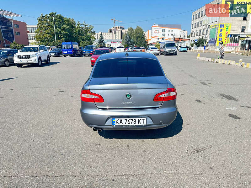 Лифтбек Skoda Superb 2009 в Киеве