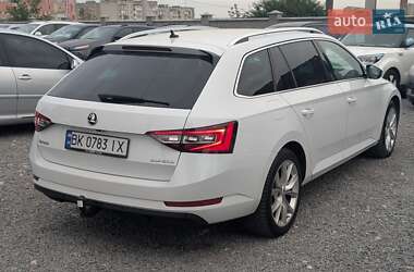 Универсал Skoda Superb 2019 в 