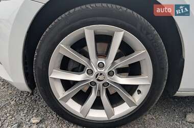 Универсал Skoda Superb 2019 в 