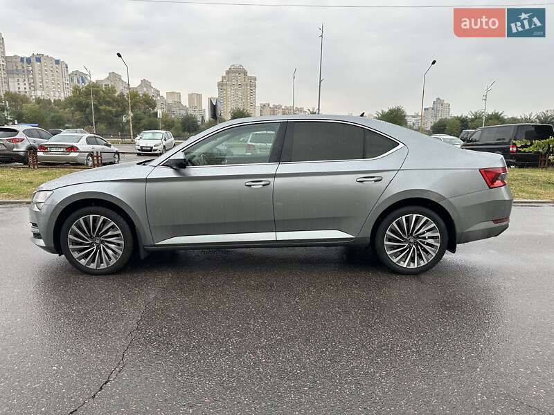 Лифтбек Skoda Superb 2021 в Киеве