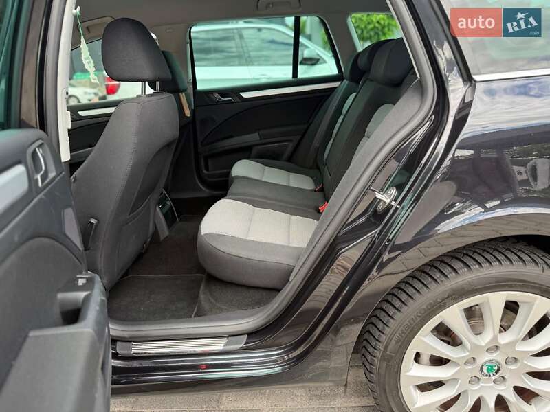 Универсал Skoda Superb 2013 в Луцке