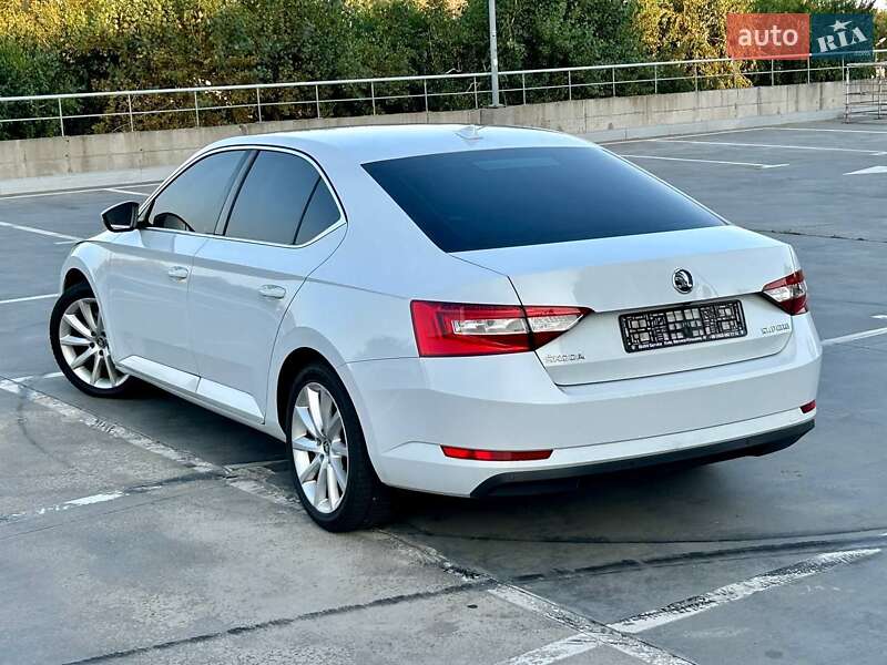 Лифтбек Skoda Superb 2015 в Киеве фото 10 Лифтбек Skoda Superb 2015 в Киеве