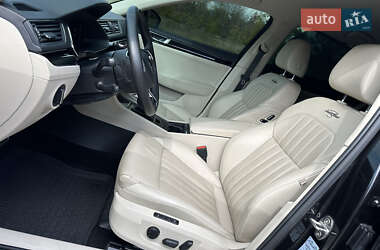 Лифтбек Skoda Superb 2019 в 