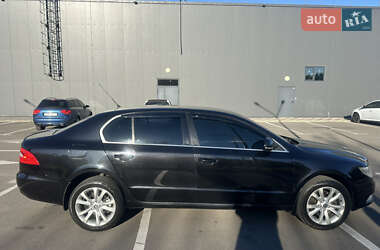 Лифтбек Skoda Superb 2009 в 