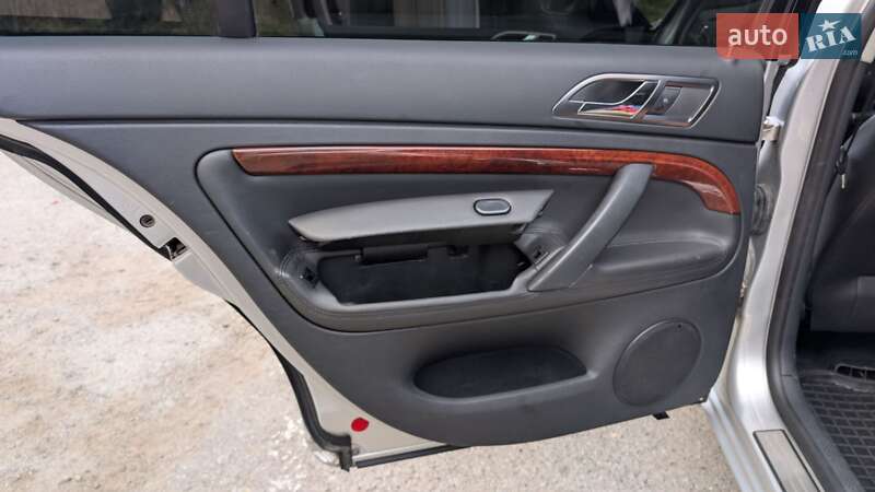 Лифтбек Skoda Superb 2002 в Ивано-Франковске