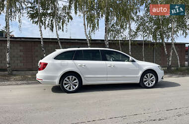 Универсал Skoda Superb 2014 в 