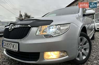 Лифтбек Skoda Superb 2012 в 