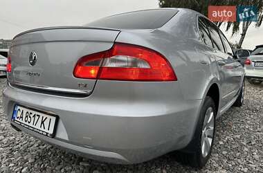 Лифтбек Skoda Superb 2012 в 