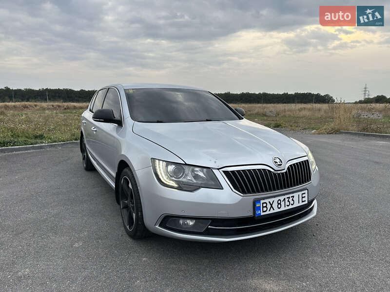 Лифтбек Skoda Superb 2013 в Виннице