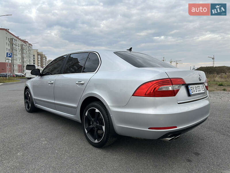 Лифтбек Skoda Superb 2013 в Виннице