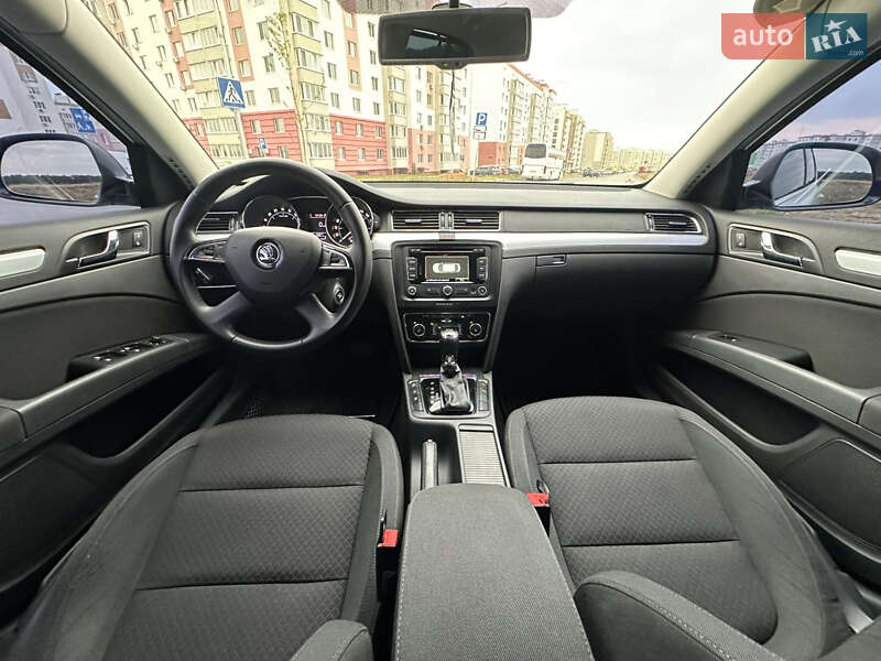 Лифтбек Skoda Superb 2013 в Виннице