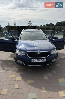 Универсал Skoda Superb 2010 в Перемышлянах