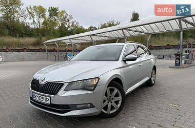 Универсал Skoda Superb 2017 в 