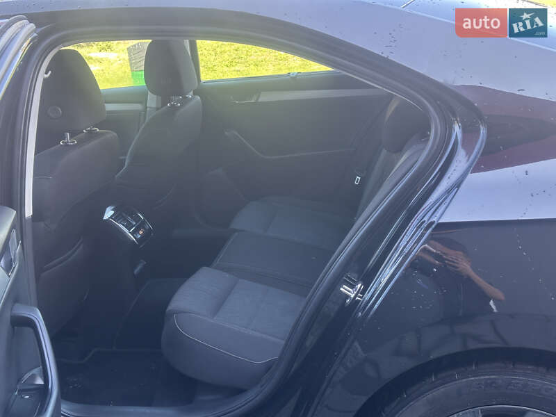 Лифтбек Skoda Superb 2015 в Виноградове фото 17 Лифтбек Skoda Superb 2015 в Виноградове