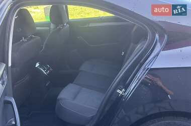 Лифтбек Skoda Superb 2015 в 