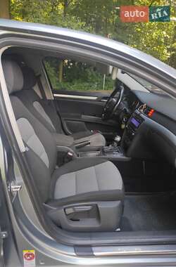 Лифтбек Skoda Superb 2009 в 