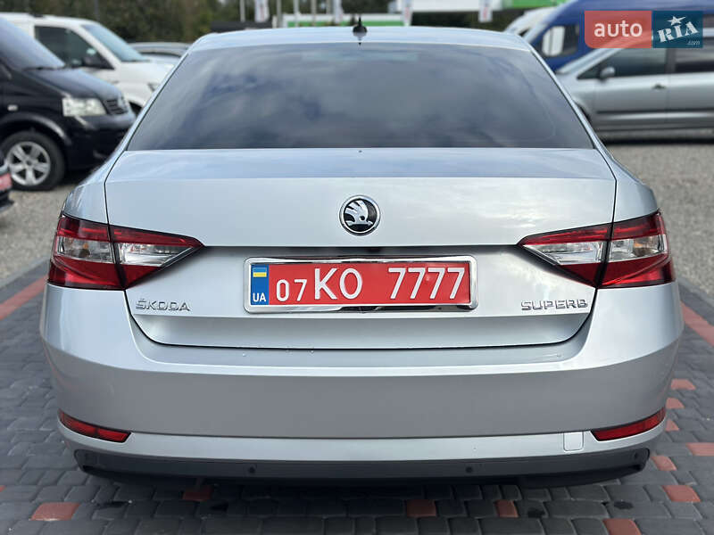 Лифтбек Skoda Superb 2016 в Берегово