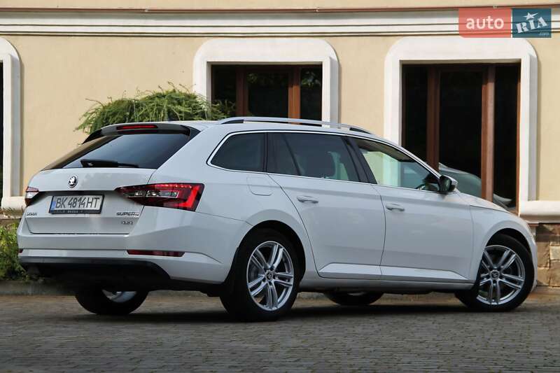 Универсал Skoda Superb 2016 в Сарнах