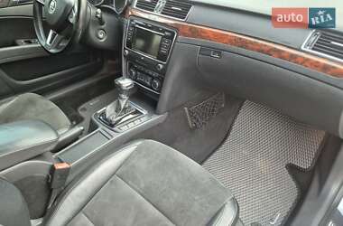 Лифтбек Skoda Superb 2012 в 